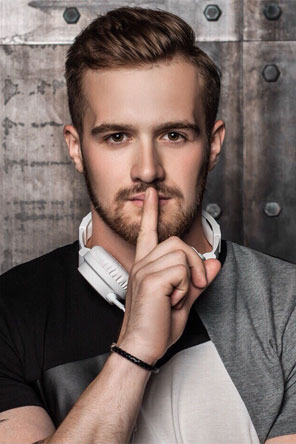 ARTEM 喬姆